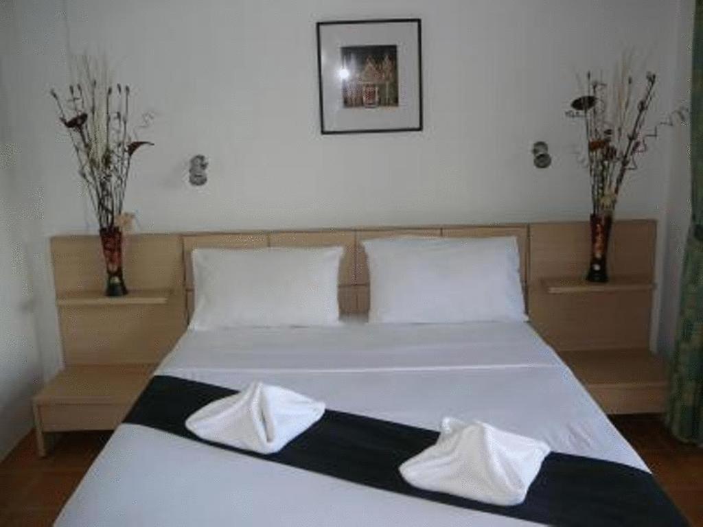 Karon Cliff Contemporary Boutique Bungalows Otel Oda fotoğraf